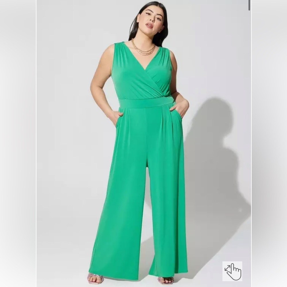 TORRID studio knit surplice tie back green jumpsuit with pockets size 2X